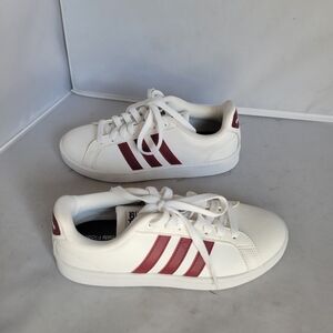 Adidas Cloudfoam Advantage  White Red Gold Tennis Shoes Kids Size 5